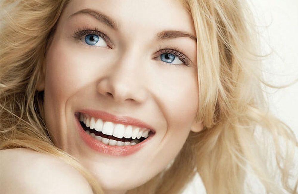 uniq-hollywood-smile-uygulamasi